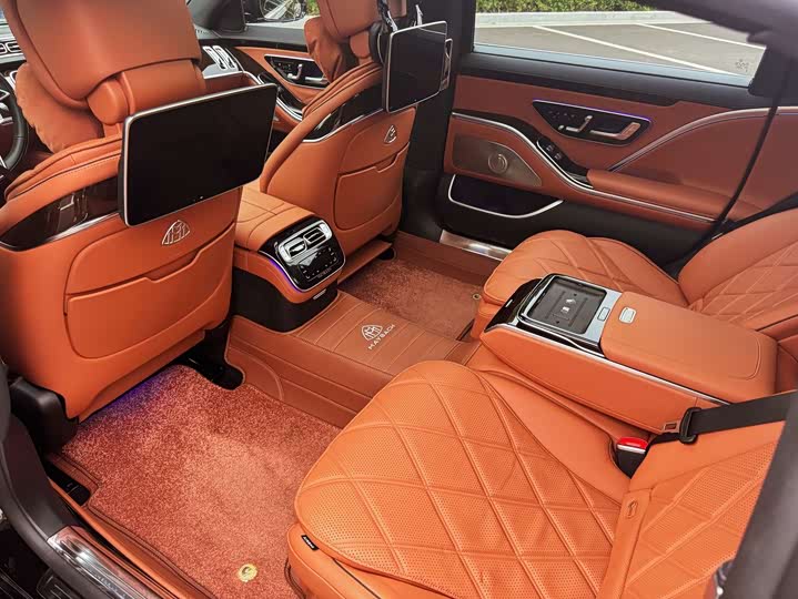 Фото 13 - Mercedes-Benz Maybach S-Class