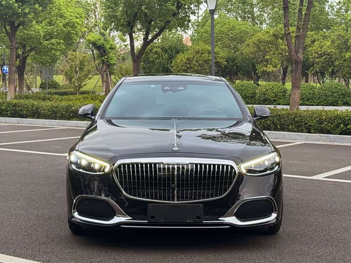 Фото 2 - Mercedes-Benz Maybach S-Class