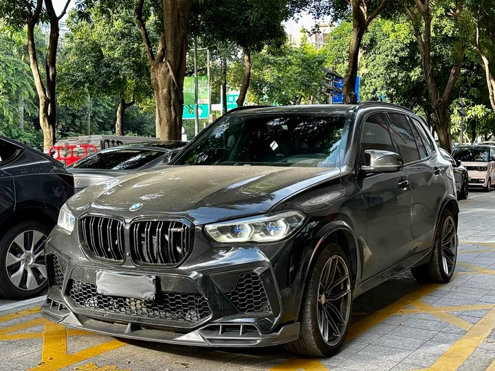 Фото 1 - BMW X5 M