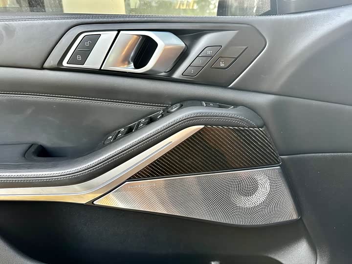 Фото 12 - BMW X5 M