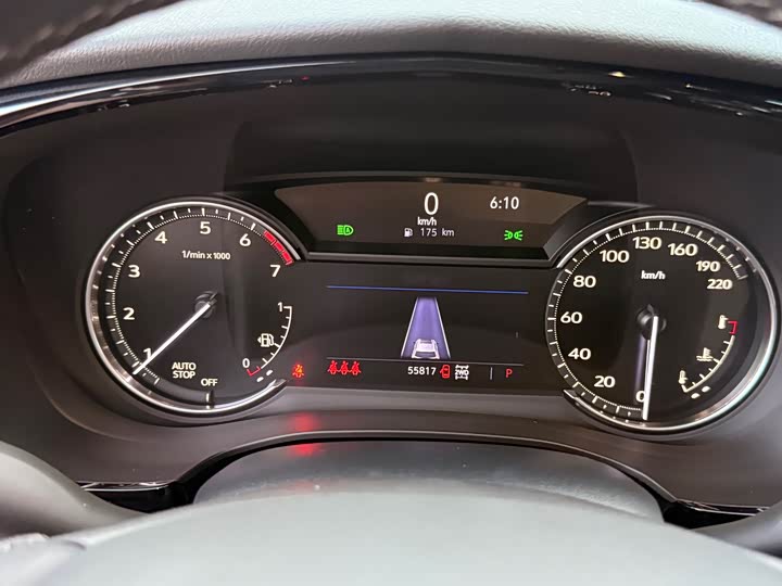 Фото 14 - Cadillac XT6