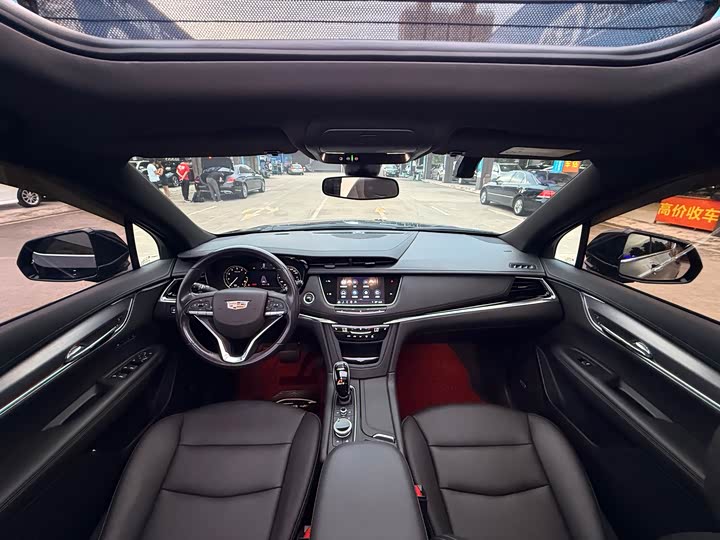 Фото 7 - Cadillac XT6