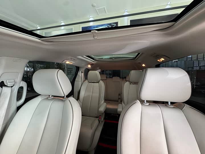 Фото 12 - Buick GL8 ES