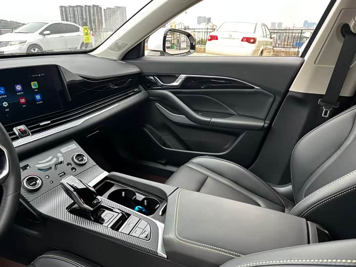 Фото 6 - Bestune B70