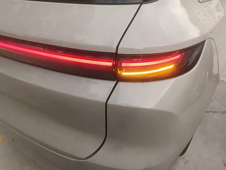 Фото 8 - LiXiang L6