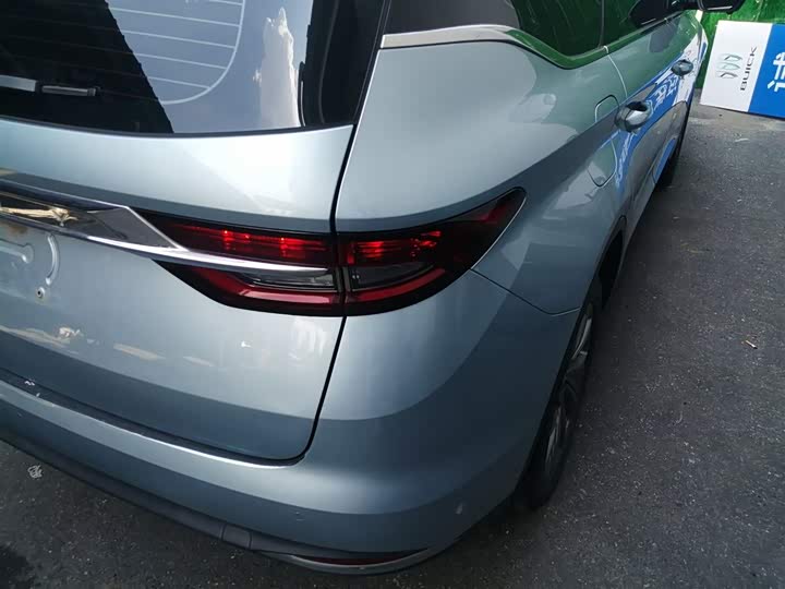 Фото 8 - Geely Jiaji