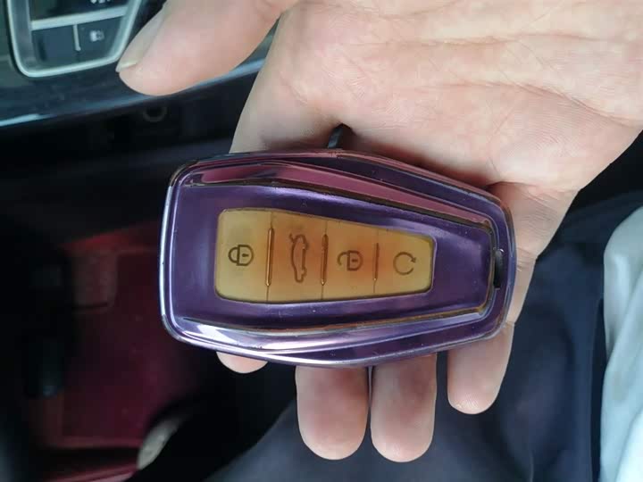 Фото 9 - Geely Jiaji