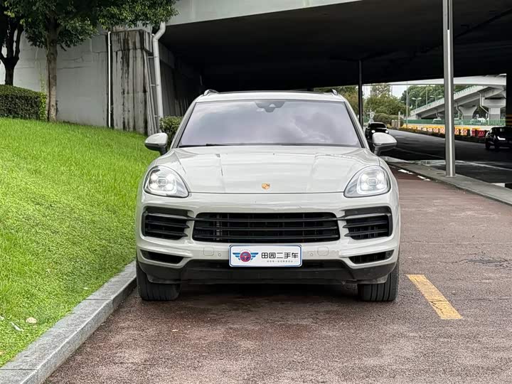 Фото 2 - Porsche Cayenne Hybrid