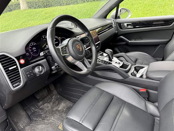 Фото 7 - Porsche Cayenne Hybrid