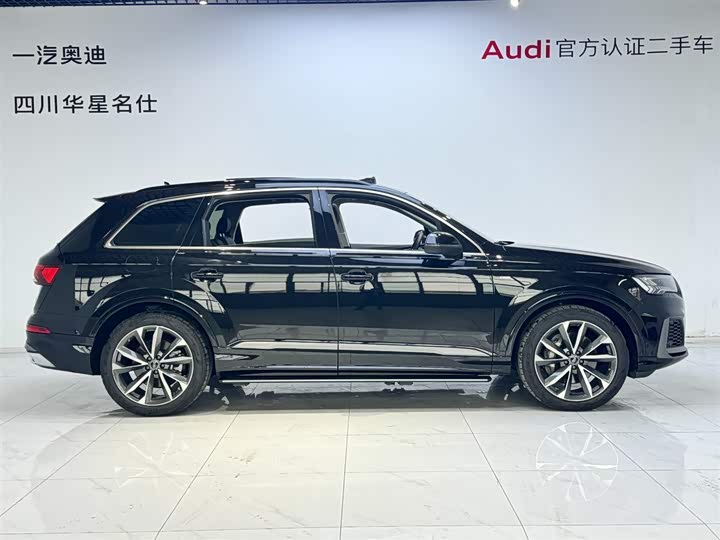 Фото 3 - Audi Q7