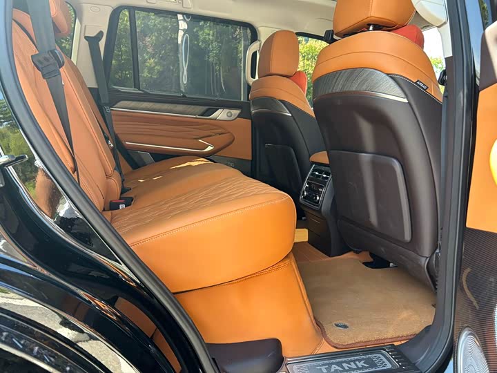 Фото 11 - Tank 500 Hybrid