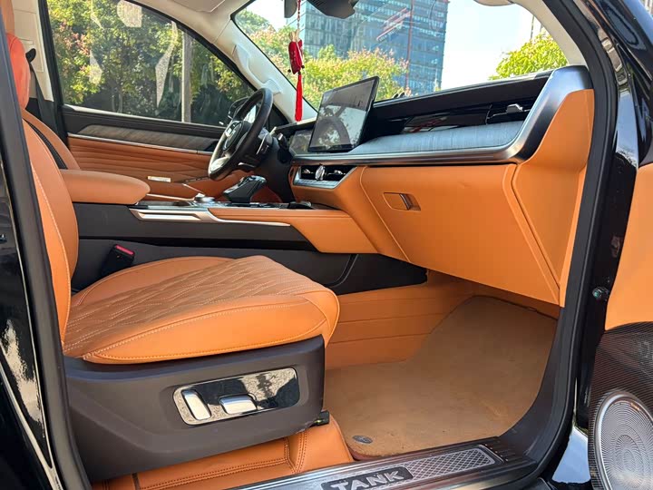 Фото 12 - Tank 500 Hybrid