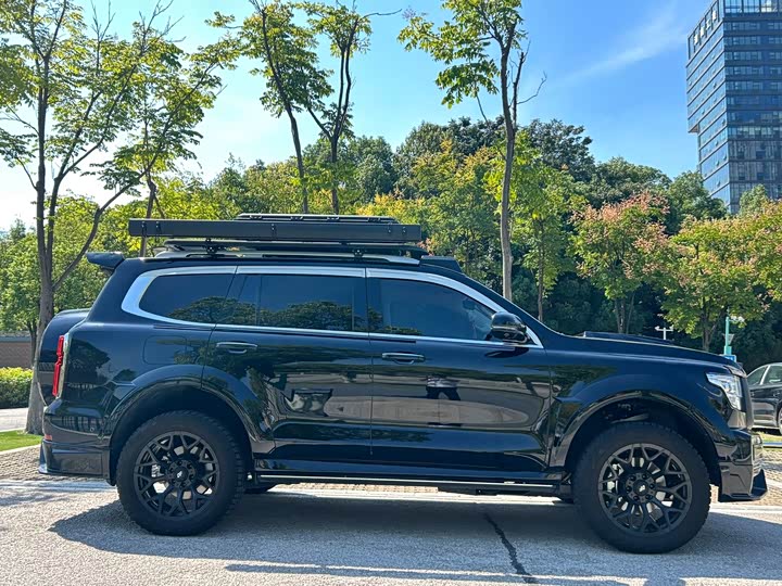 Фото 14 - Tank 500 Hybrid