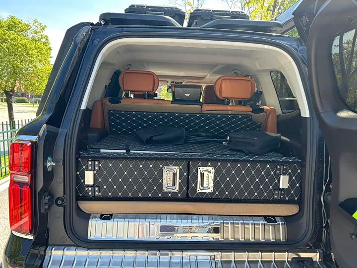 Фото 19 - Tank 500 Hybrid