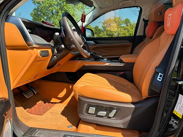 Фото 4 - Tank 500 Hybrid