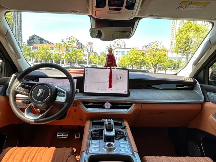 Фото 8 - Tank 500 Hybrid