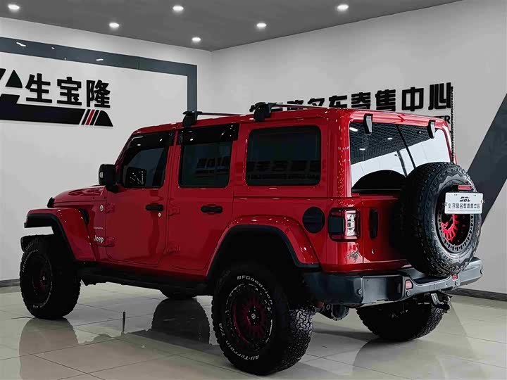 Фото 6 - Jeep Wrangler
