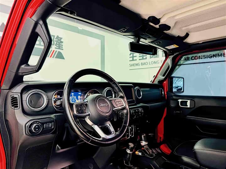 Фото 7 - Jeep Wrangler