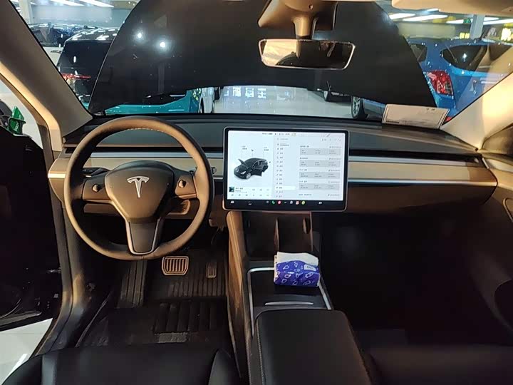 Фото 10 - Tesla Model Y