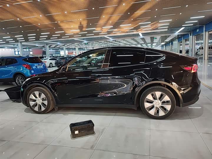 Фото 5 - Tesla Model Y