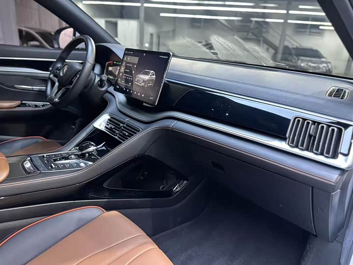 Фото 6 - BYD Song Plus