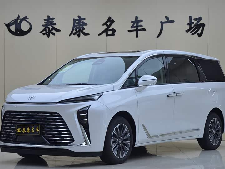 Photo 1 - Buick GL8 ES