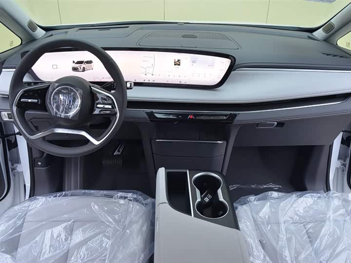 Photo 6 - Buick GL8 ES