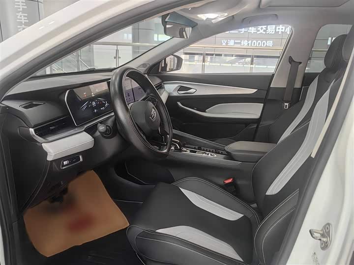 Фото 9 - Geely Binrui