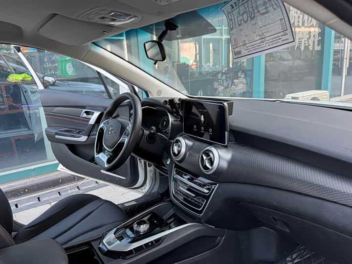 Фото 7 - Beijing EU5