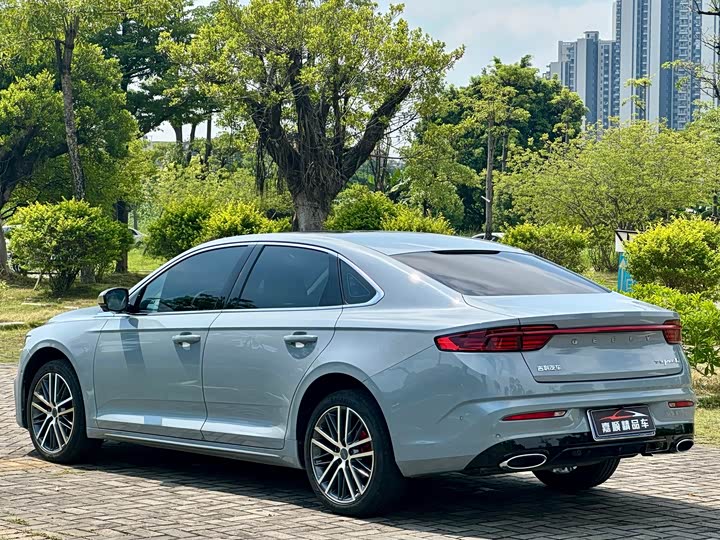 Фото 11 - Geely Preface