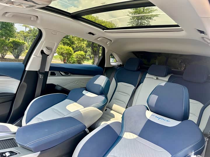 Фото 15 - Geely Preface