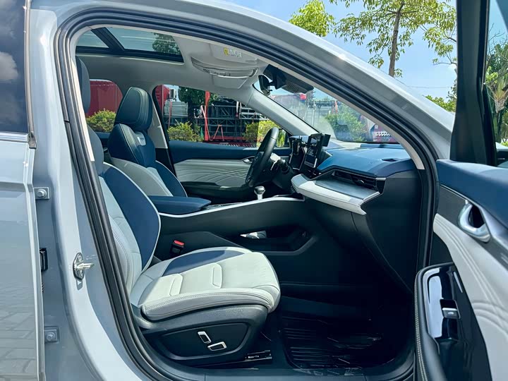 Фото 7 - Geely Preface