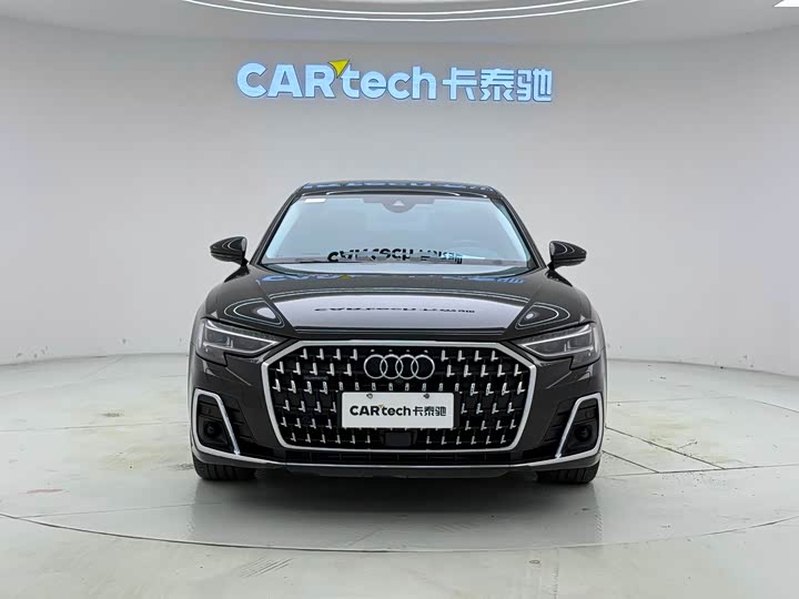 Фото 2 - Audi A8