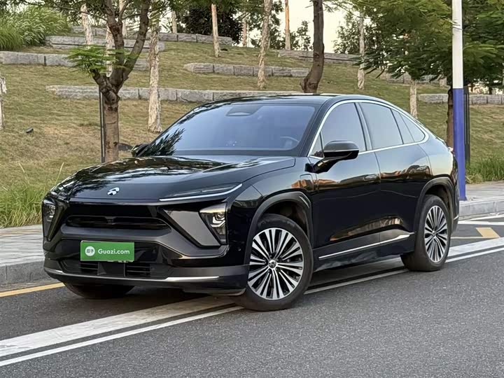 Фото 2 - Nio EC6