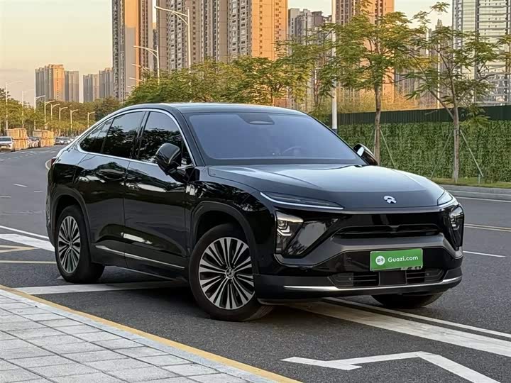 Фото 4 - Nio EC6