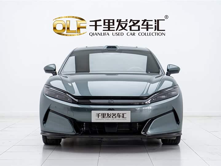 Фото 2 - BYD Han L