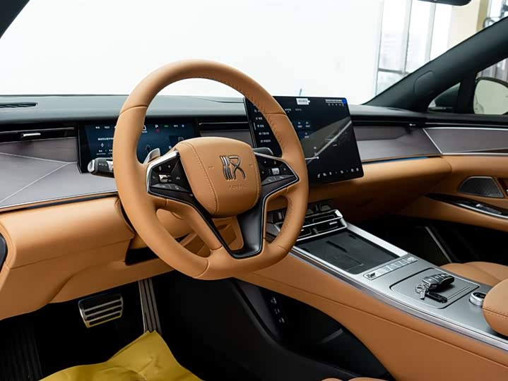 Фото 26 - BYD Han L