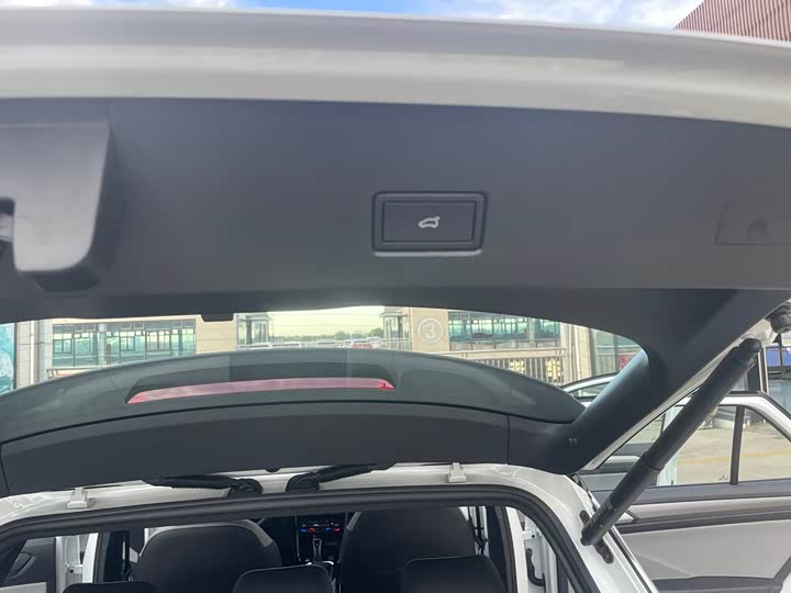 Фото 20 - Volkswagen T-Roc