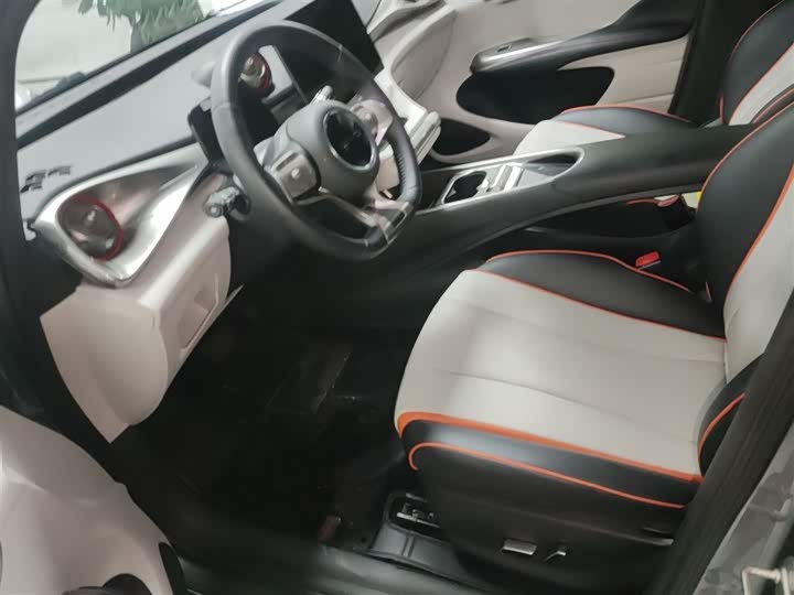 Фото 15 - BYD Dolphin