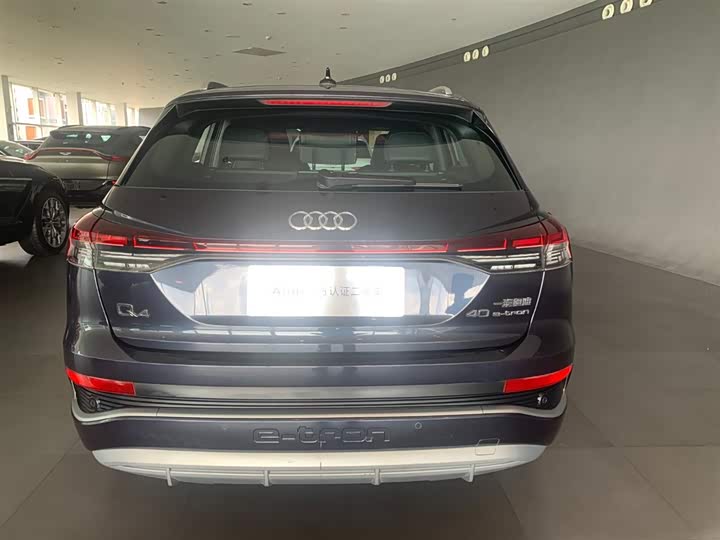 Фото 3 - Audi Q4 e-tron