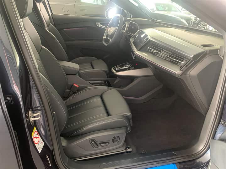 Фото 9 - Audi Q4 e-tron