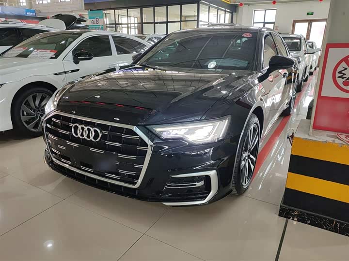 Фото 1 - Audi A6L