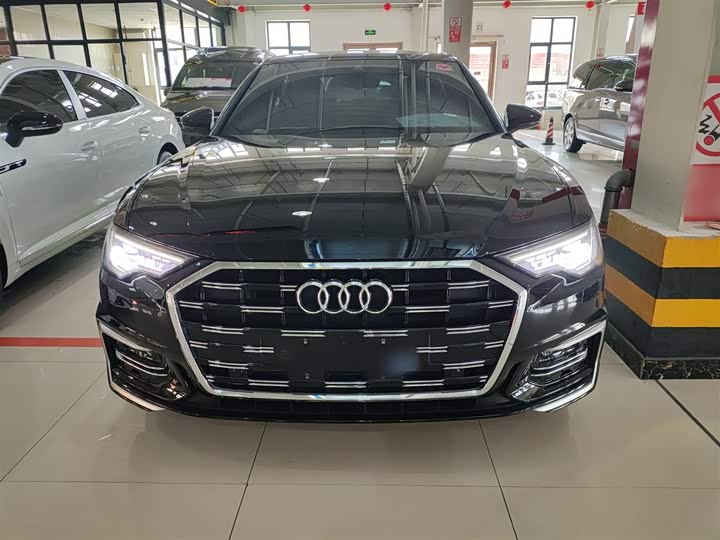 Фото 3 - Audi A6L