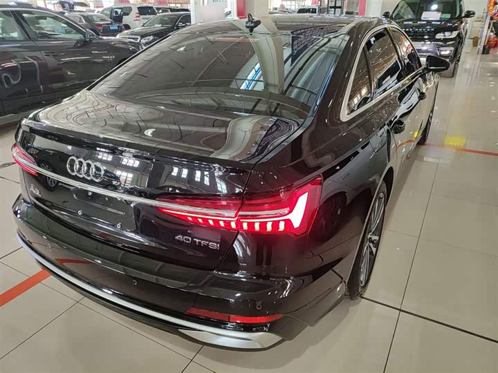 Фото 7 - Audi A6L