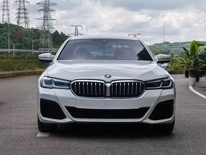 Фото 2 - BMW 5 Series