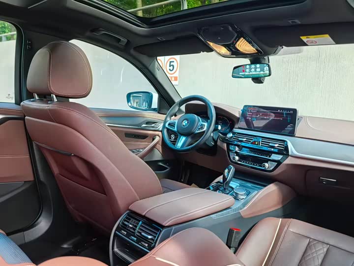 Фото 4 - BMW 5 Series