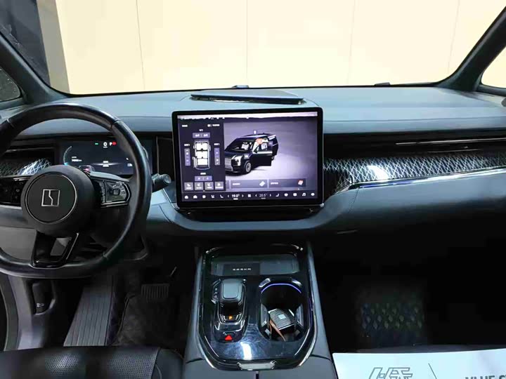 Фото 4 - Zeekr 009