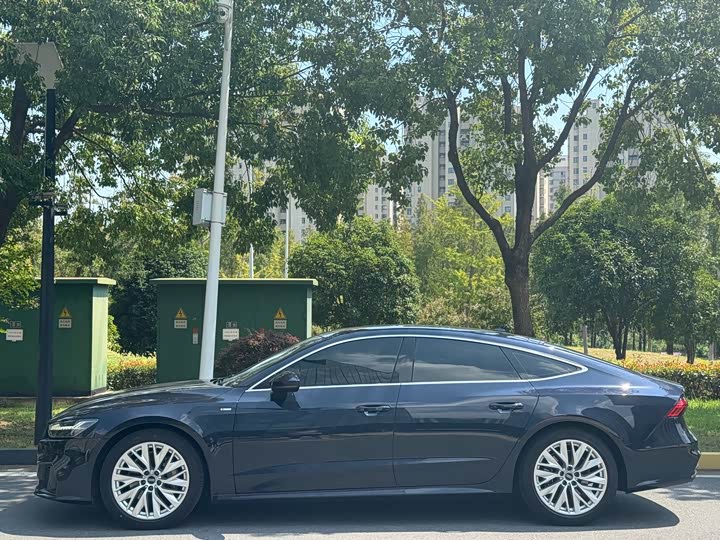 Фото 3 - Audi A7