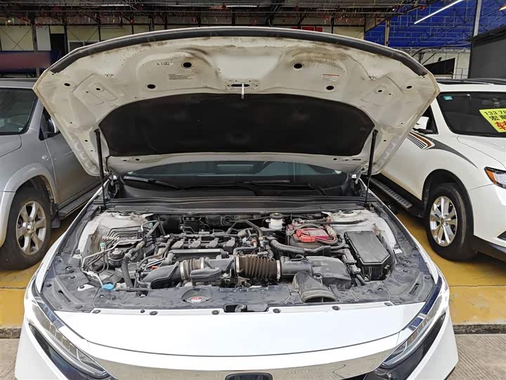 Фото 20 - Honda Accord