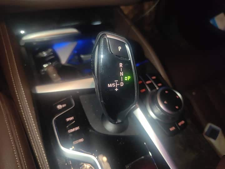 Фото 7 - BMW 5 Series